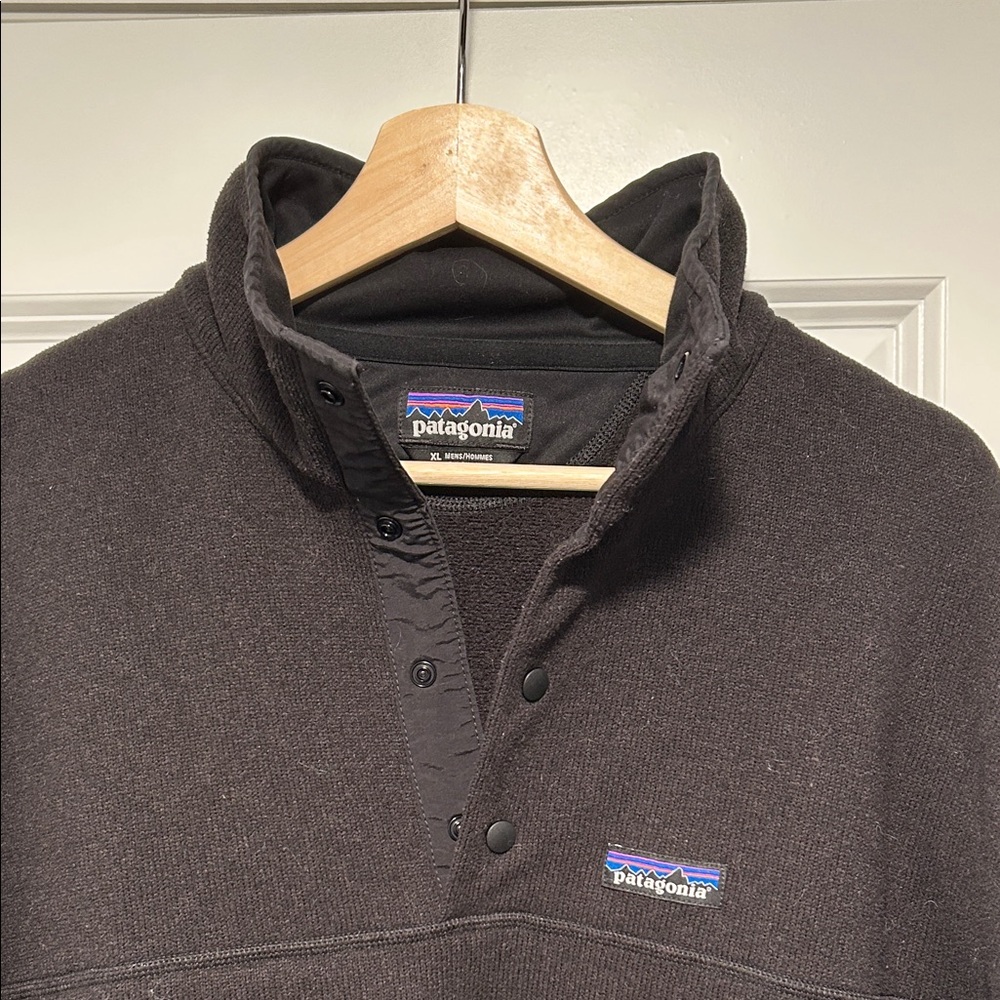 Patagonia Men's Black Fleece Sweater - Picture 3 of 5